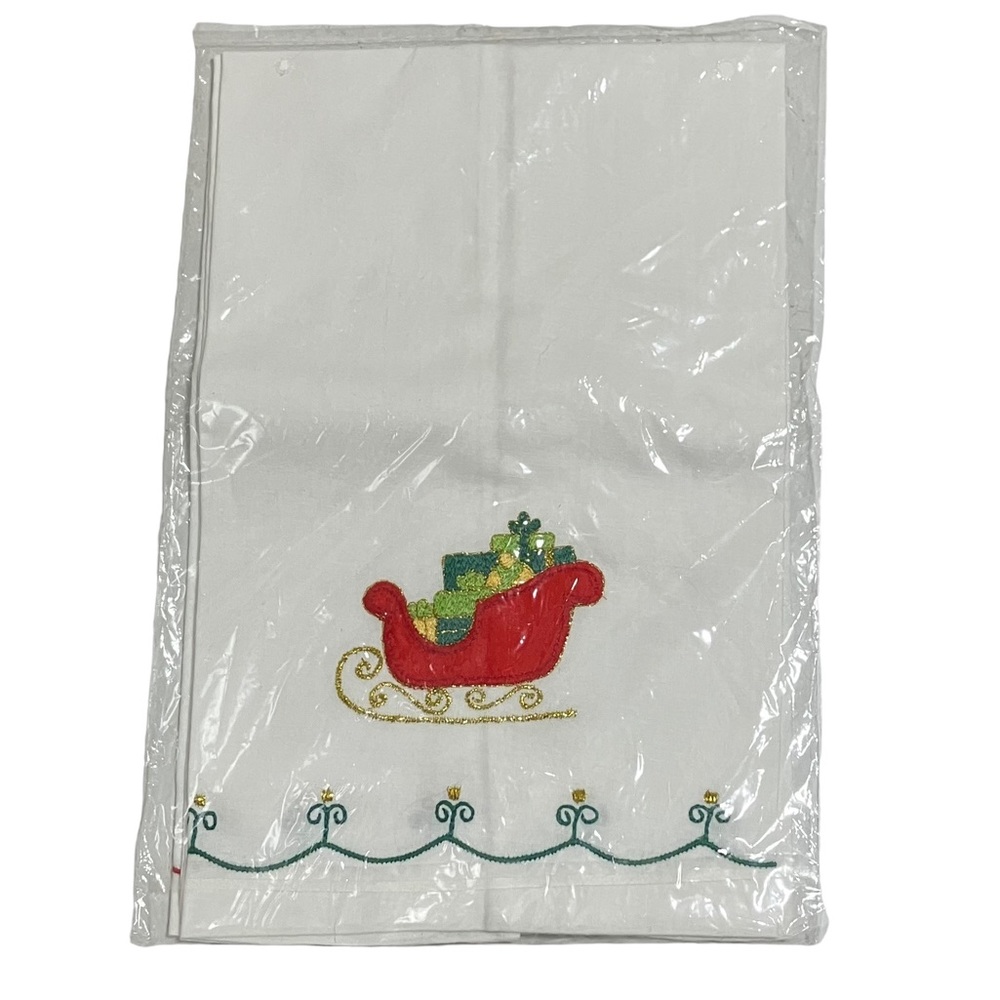 New Vintage 1995 Lillian Vernon Appliqued Christmas Tree Sleigh Towels Set of 2